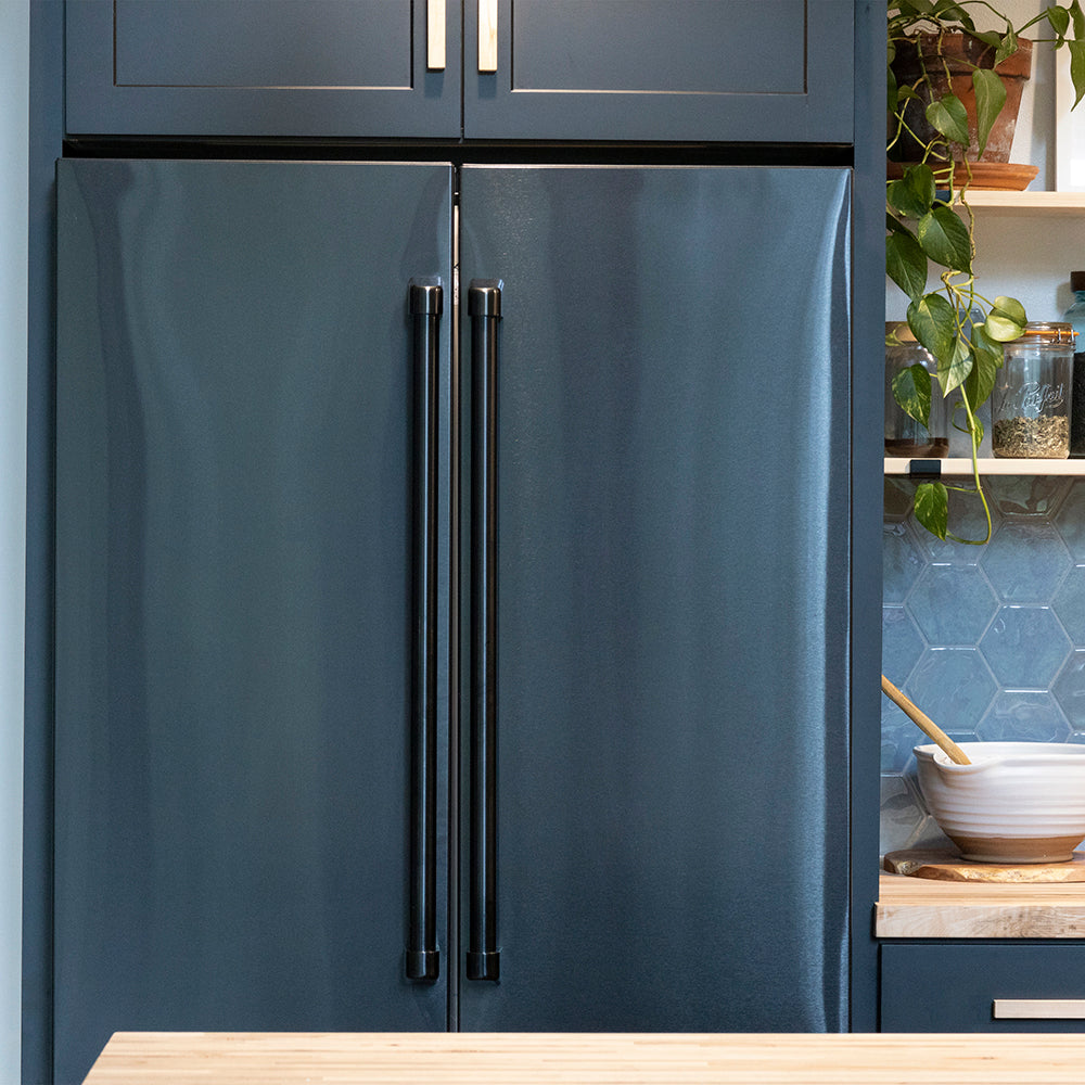 ZLINE 36 in. 22.5 cu. ft. Counter-Depth French Door Refrigerator with Ice Maker in Fingerprint-Resistant Black Stainless Steel, Open Box-Excellent Condition