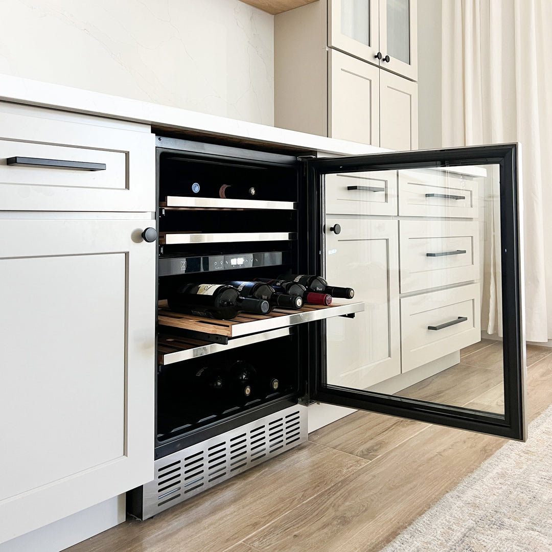 ZLINE 24 in. Monument Dual Zone 44 Bottle Wine Cooler with Wood Shelves in Stainless Steel, Open Box-Excellent Condition