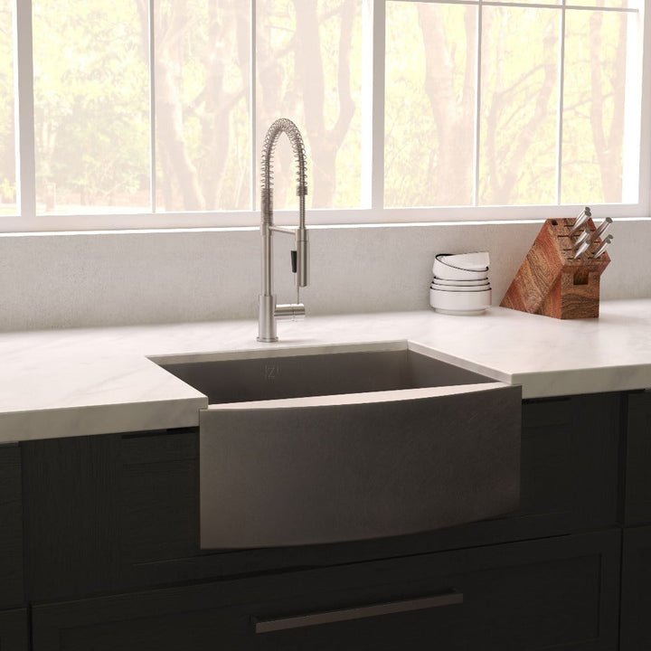 ZLINE 33 in. Vail Farmhouse Apron Mount Single Bowl Stainless Steel Kitchen Sink with Bottom Grid (SAS-33)