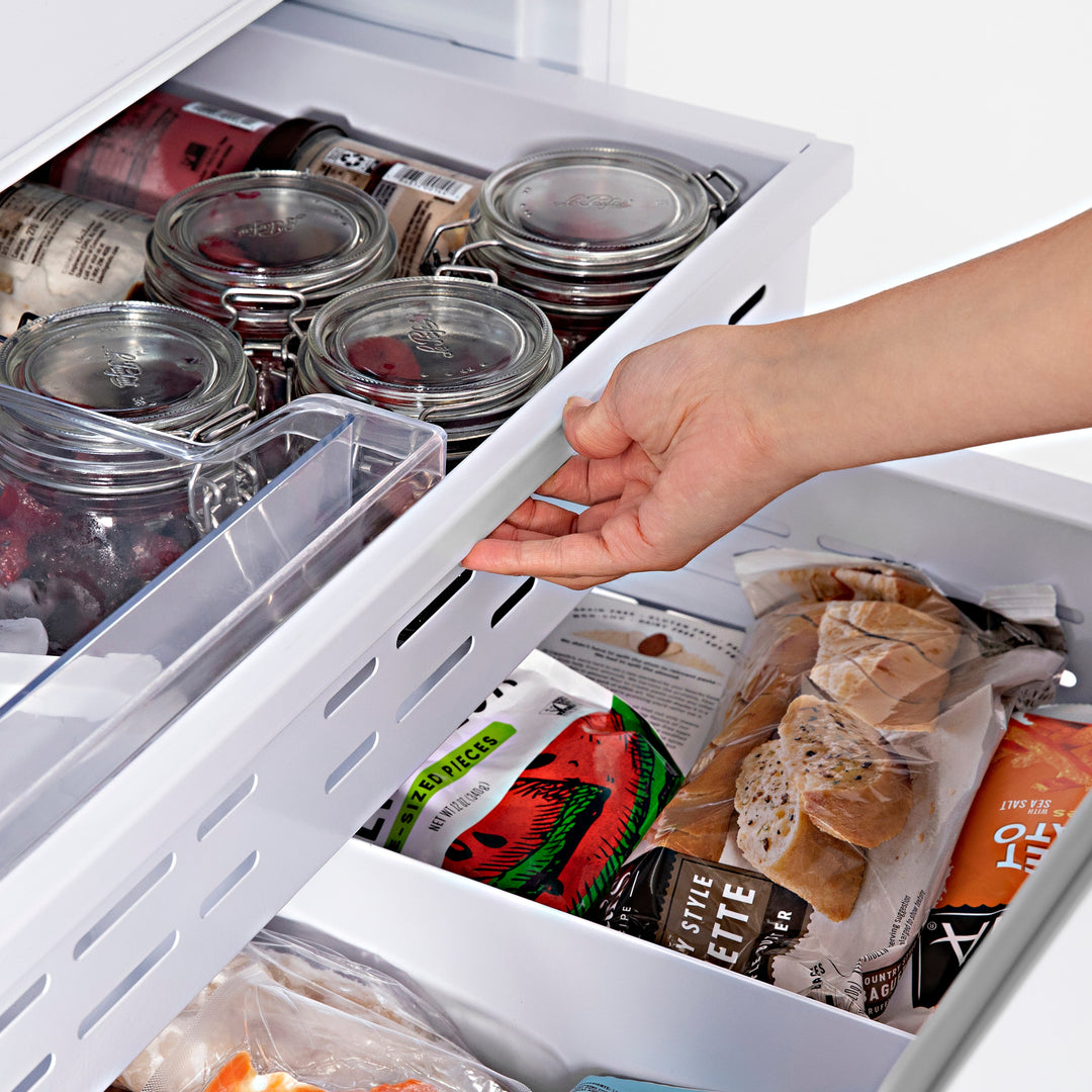 ZLINE 30 in. 16.1 cu. ft. Panel Ready Built-In Bottom Freezer Refrigerator with Water Dispenser and Ice Maker, Open Box-Excellent Condition