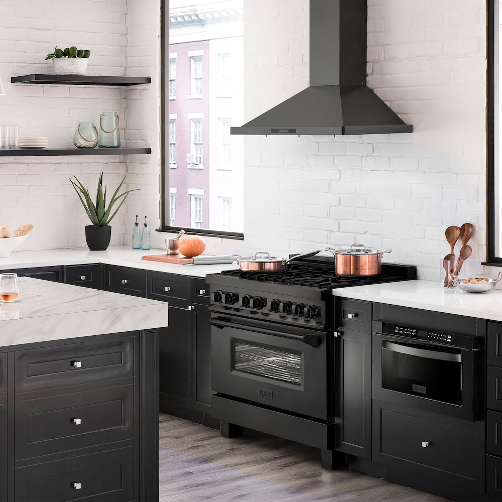 ZLINE 36 in. 4.6 cu. ft. Legacy Dual Fuel Range with 6 Burner Gas Cooktop and Electric Convection Oven in Black Stainless Steel, Open Box-Excellent Condition