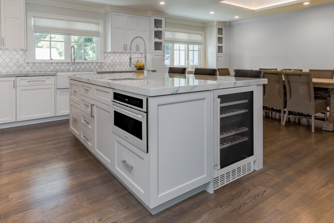 ZLINE 24 in. Monument Dual Zone 44 Bottle Wine Cooler with Wood Shelves in Stainless Steel, Open Box-Excellent Condition