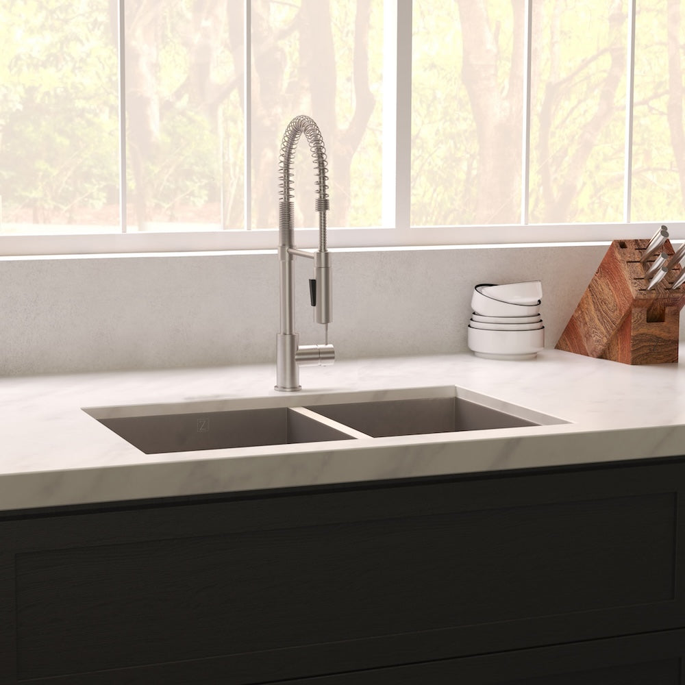 ZLINE 33 in. Chamonix Undermount Double Bowl Satin Stainless Steel Kitchen Sink with Bottom Grid (SR60D-33S)