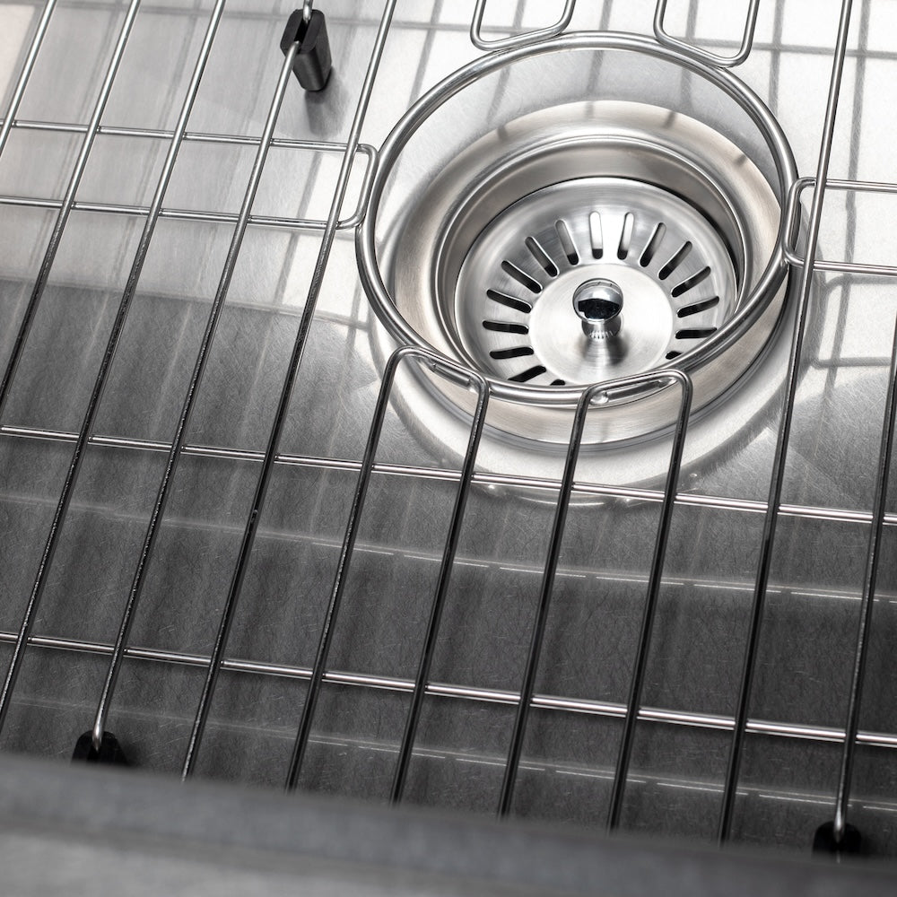 ZLINE 33 in. Moritz Farmhouse Apron Mount Single Bowl Satin Stainless Steel Kitchen Sink with Bottom Grid and Accessories (SLSAP-33S)