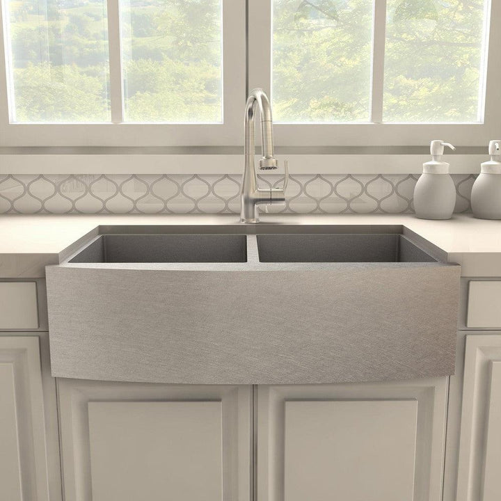 ZLINE Dali Pull Down Single Handle Kitchen Faucet in Chrome (DAL-KF-CH)
