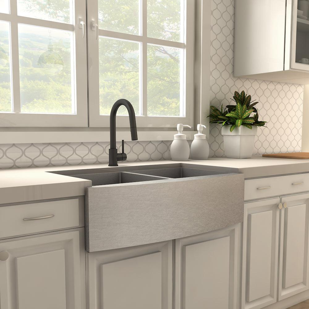 ZLINE Autograph Edition Dante Pull Down Single Handle Kitchen Faucet in Matte Black (DNT-KF-MB)